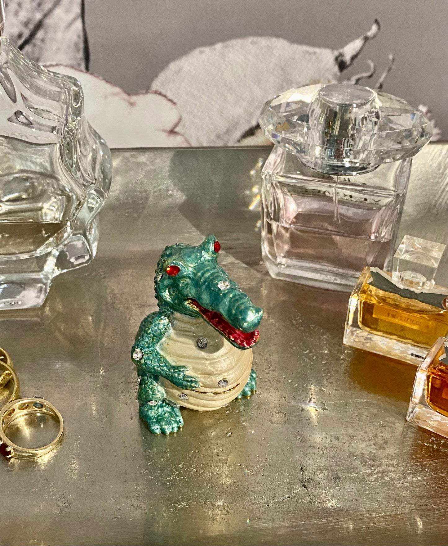 Green Sitting Alligator Trinket Box