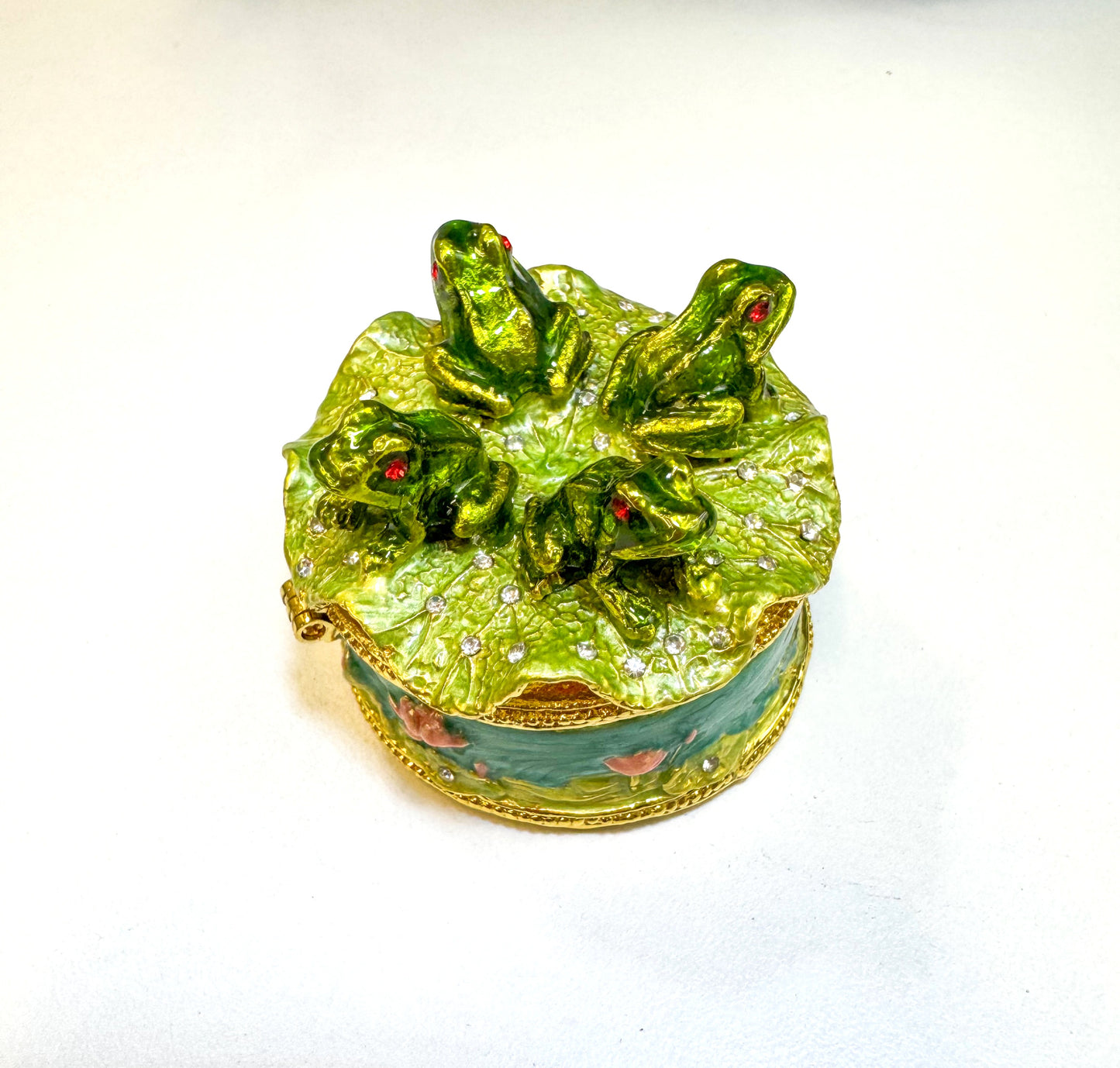Four Frogs On a Lily Pad Trinket Box