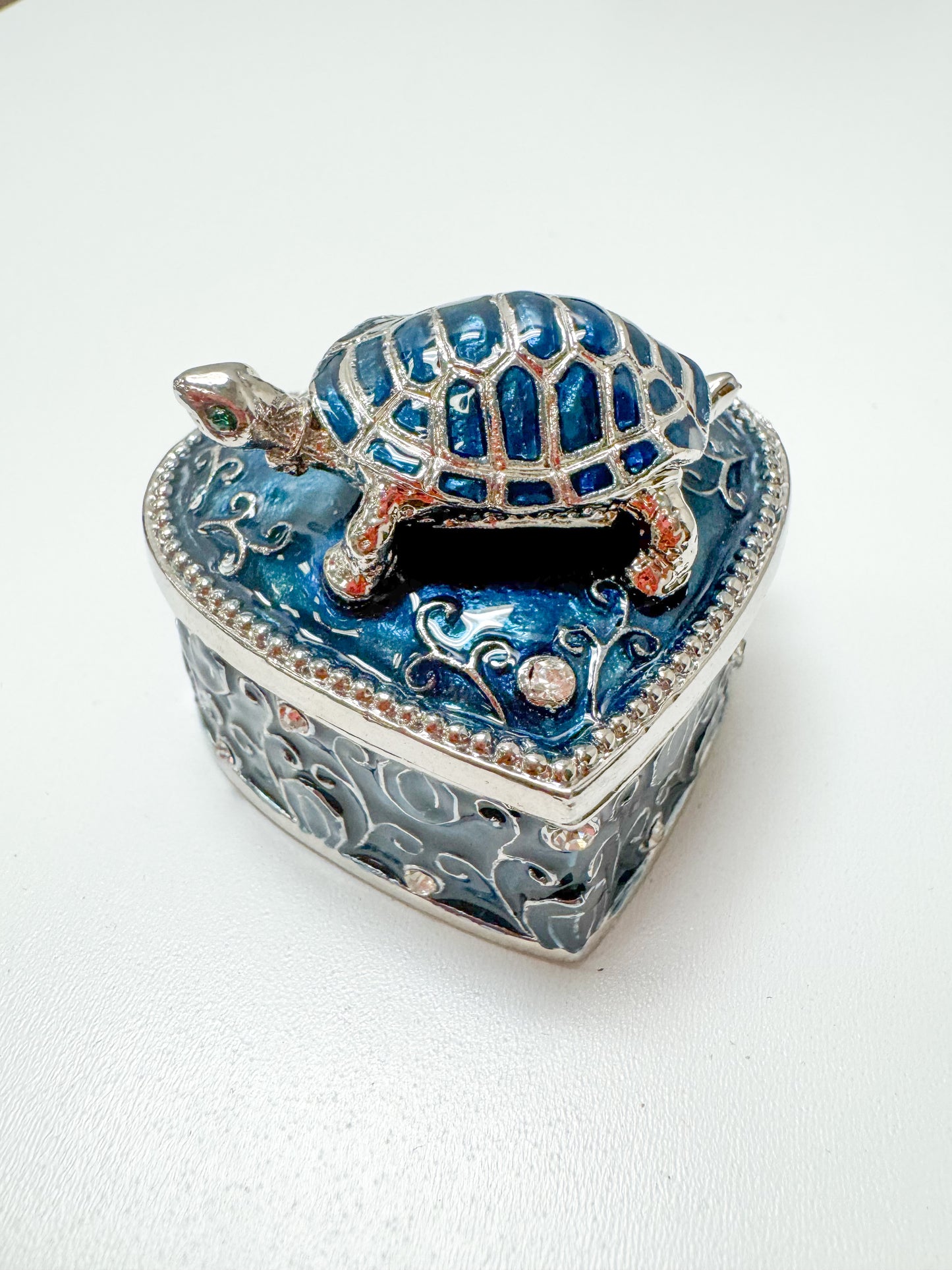Heart Shaped Trinket Box With a Turtle