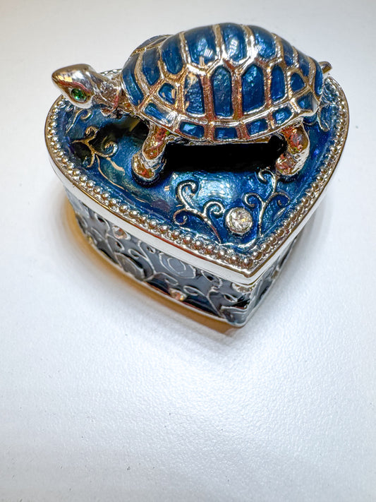 Heart Shaped Trinket Box With a Turtle