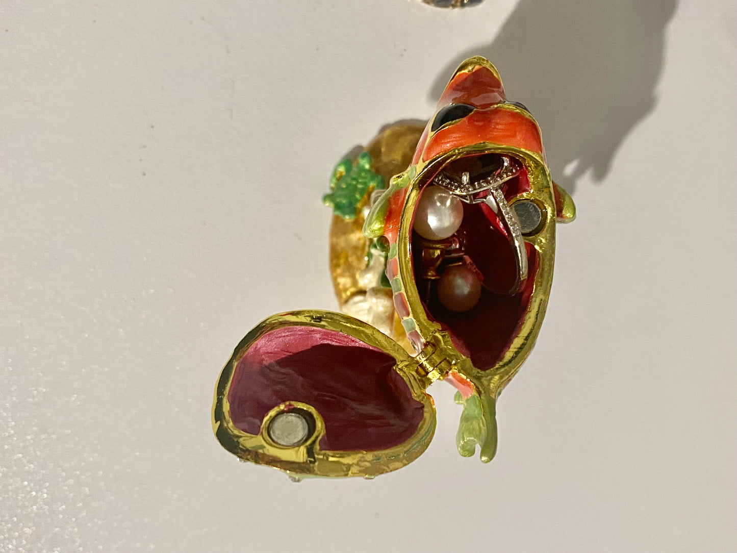 Kissing Fish Trinket Box