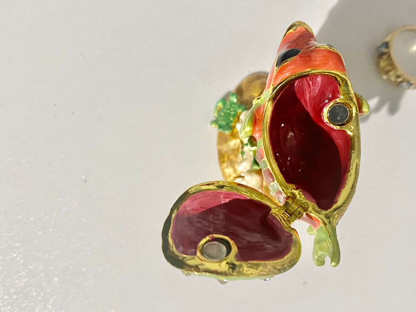 Kissing Fish Trinket Box