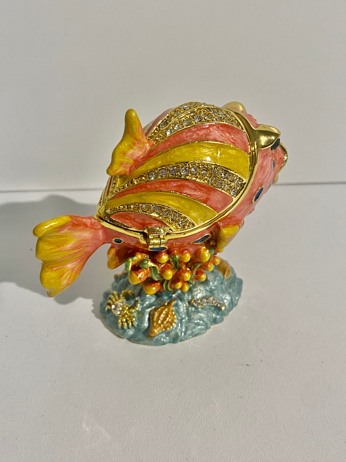 Pink Kissing Fish Trinket Box