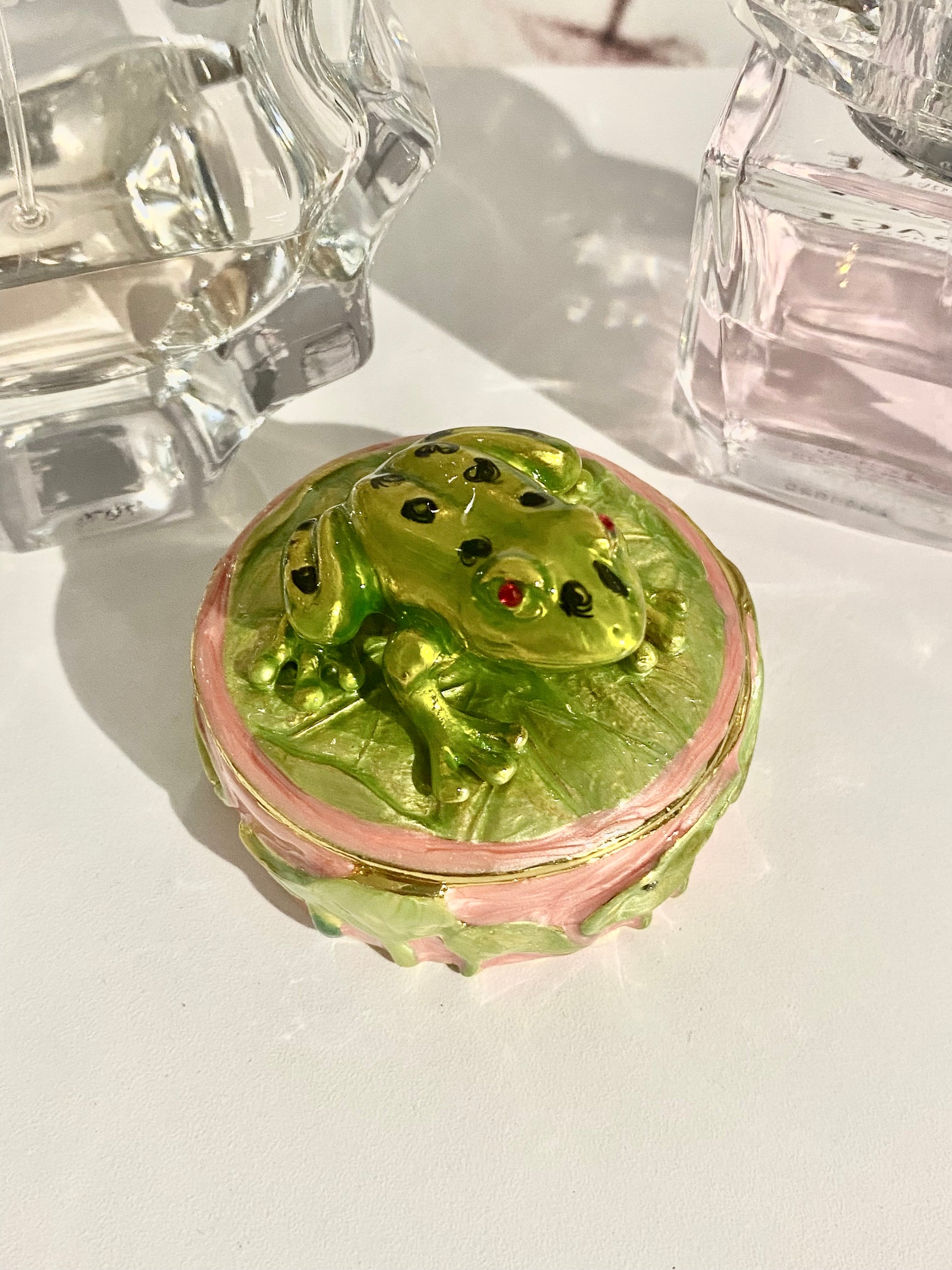 Frog On a Lily Pad Trinket Box