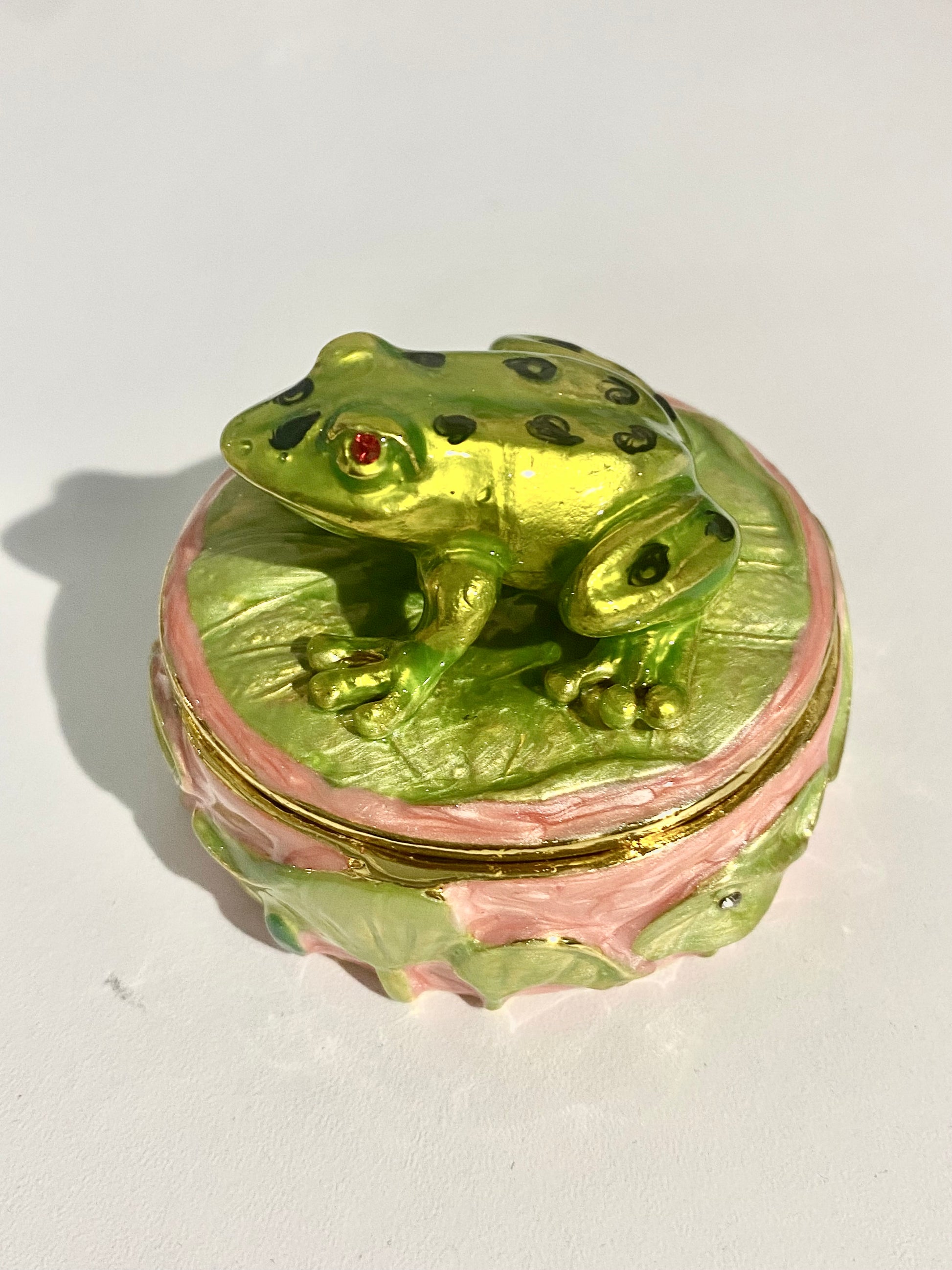 Frog On a Lily Pad Trinket Box