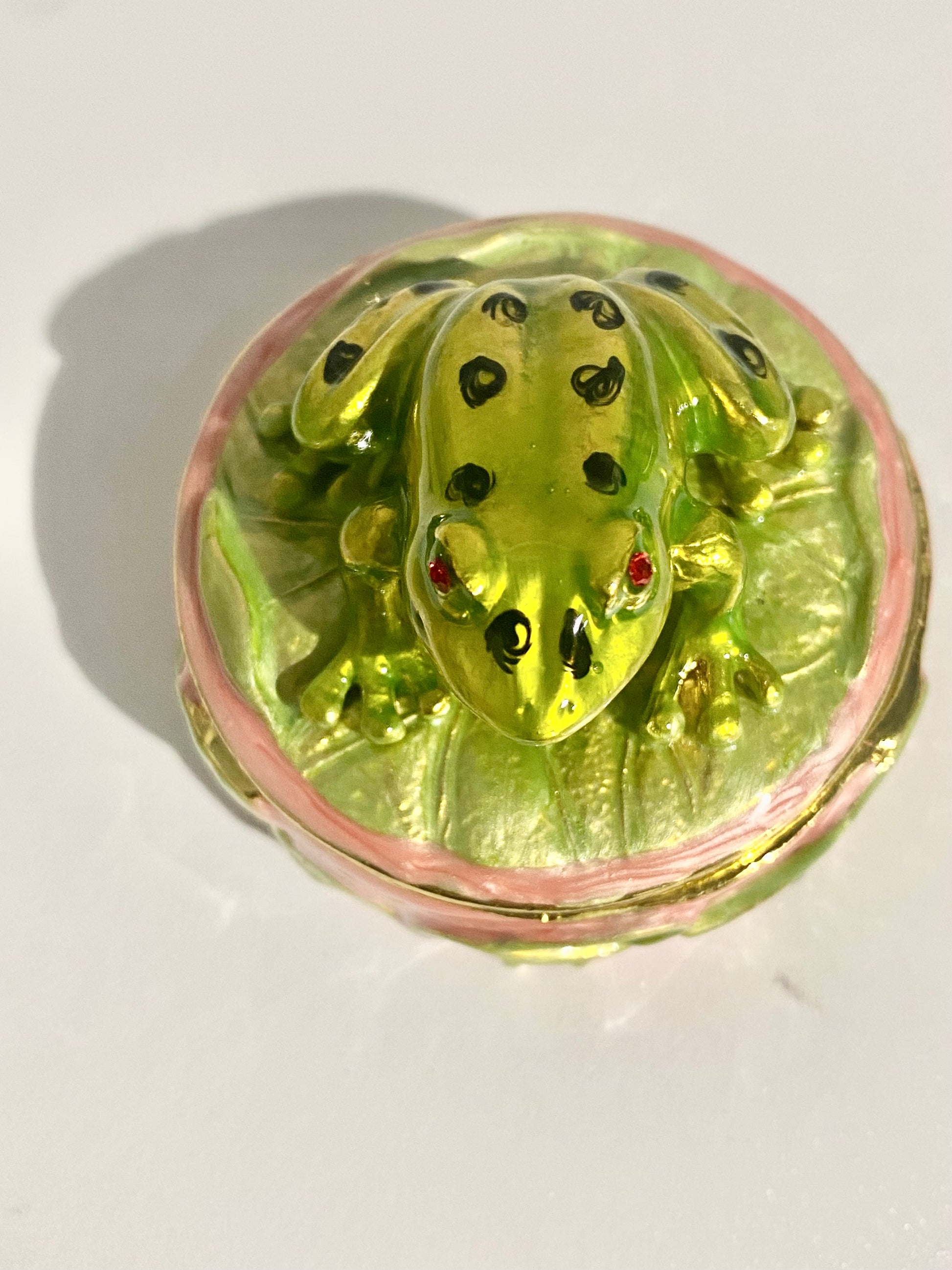 Frog On a Lily Pad Trinket Box
